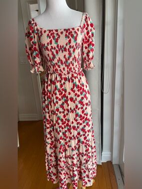 Betsey Johnson strawberry  Midi Dress size small (size tag removed) minor piling